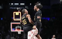 Isaac Okoro terrasse les Nets à la dernière seconde