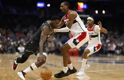 Anthony Edwards fait amende honorable