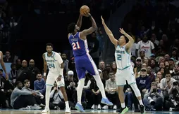 Enfin réuni, le trio Maxey – George – Embiid fait plier les Hornets !