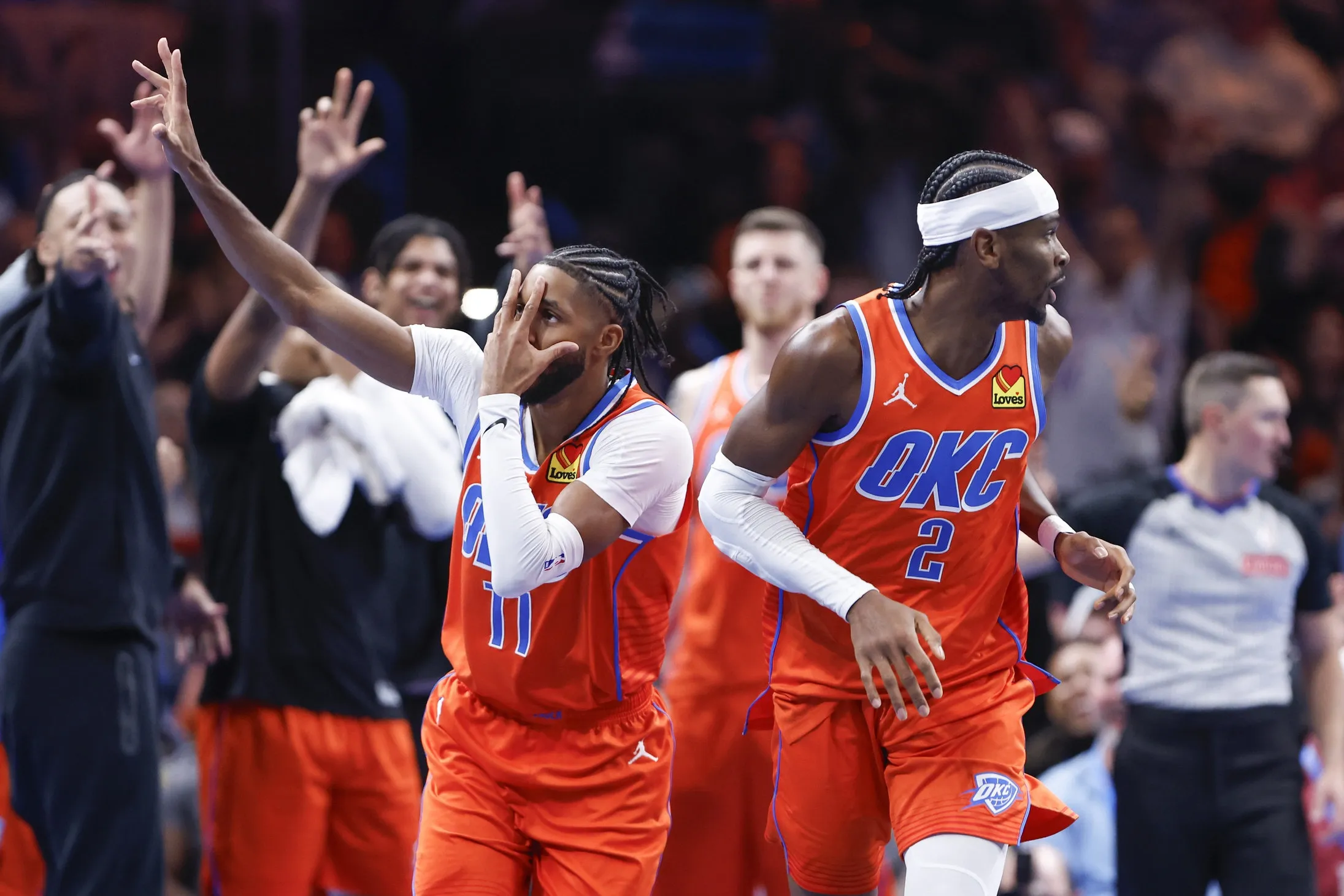 thunder et mavericks qualifiés pour la suite de la nba cup
