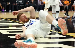 Davis Bertans inquiet pour son genou