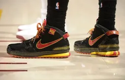 Chaussures : LeBron James a ressorti un vieux modèle face aux Cavs
