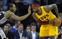 Joueurs de la semaine : LeBron James et Kawhi Leonard récompensés