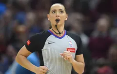 Ashley Moyer-Gleich, deuxième femme à arbitrer en playoffs NBA