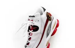 Reebok ranime la première chaussure d’Allen Iverson