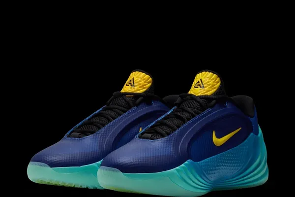 La Giannis Freak 8 « Gemstone » faite pour briller