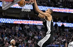 Le MVP de la nuit | Victor Wembanyama punit les Mavs de loin, puis près du cercle