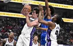 Avec un très bon Maxime Raynaud, les Kings gagnent à Dallas