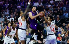 À Sacramento, une saison d’attente avant le grand ménage ?