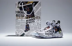 Pour Anta, Klay Thompson met le journal à ses pieds