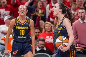 Dos au mur avec le Fever, Caitlin Clark sort le grand jeu