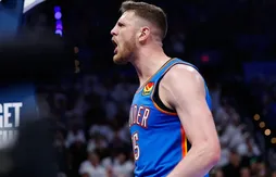 Huit ans plus tard, Isaiah Hartenstein va rejouer avec l’Allemagne