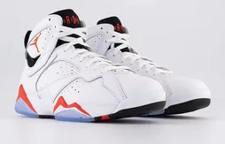 Une Air Jordan 7 « White Infrared »
