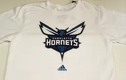 T-Shirts, casquettes… : les premiers produits de la boutique des Hornets
