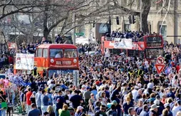 Plus de 200 000 personnes à Hartford pour célébrer le titre d’UConn