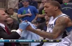 Quand Michael Beasley découvre sa blessure au doigt…