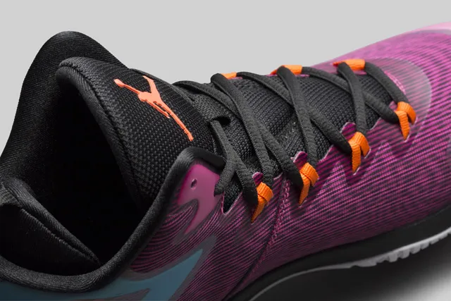 684933-625_D3_back3q_174_32181