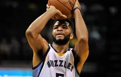 Andrew Harrison rebondit à Cleveland