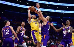 Le duo Dillon Brooks – Collin Gillespie fait des misères aux Lakers !