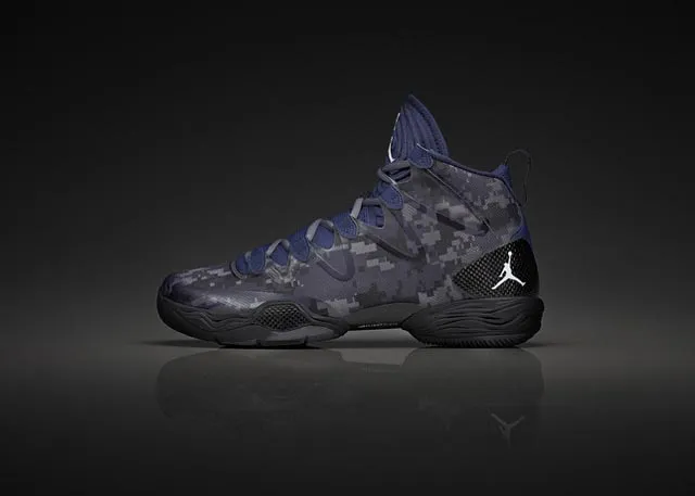 Nike_Ducks_Hoyas_BBall_XX8_HOYA_LAT_25034