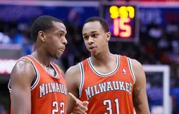 Khris Middleton et John Henson : le “alley” et le “oop” des Bucks