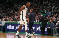 Khris Middleton touché au genou gauche