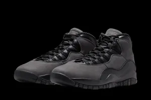 La Air Jordan 10 « Shadow » sort de l’ombre