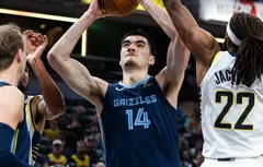 Zach Edey fait de gros dégâts face aux Pacers