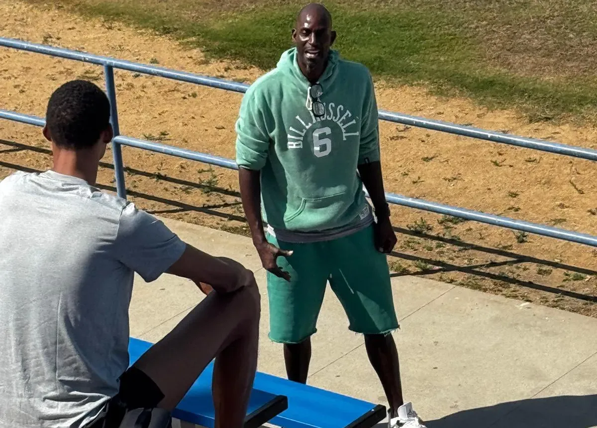 Kevin Garnett propose à nouveau ses services à Victor Wembanyama