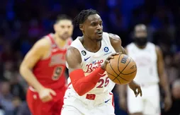 Danuel House Jr. reste à Philadelphie