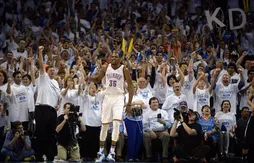 Kevin Durant (41 pts) met K.O. les Spurs !
