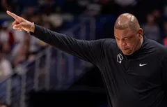 Retour aux costumes ? Erik Spoelstra et Doc Rivers comprennent Pat Riley mais…