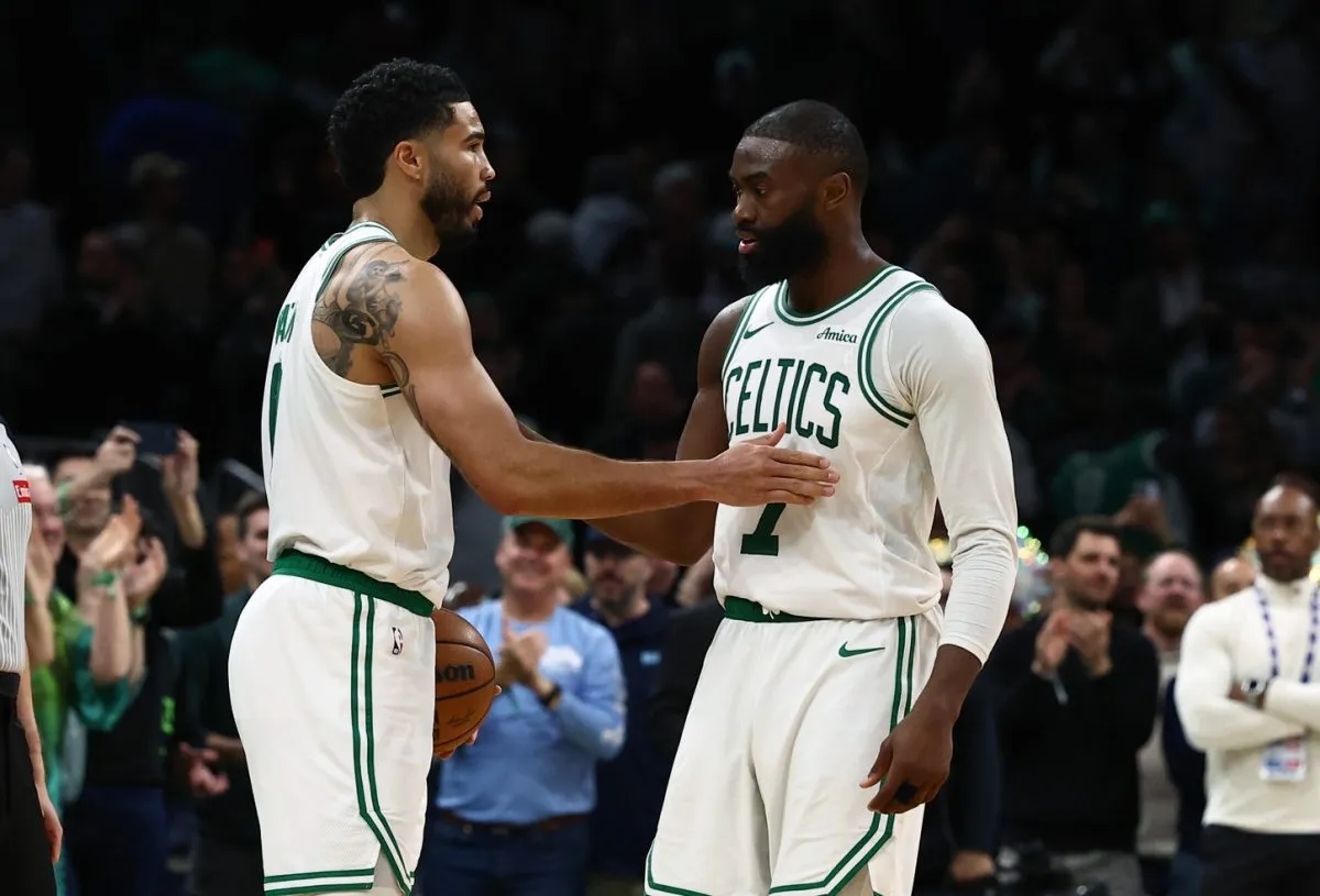 Jayson Tatum balaie les rumeurs sur sa relation avec Jaylen Brown