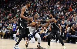 Kevin Durant et Kyrie Irving dominent les Wolves