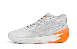 Un coloris “Gorange” pour la MB.02