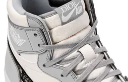 La “Air Dior” sera grise et blanche