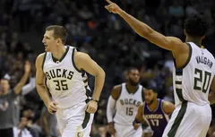 Mirza Teletovic absent quatre semaines