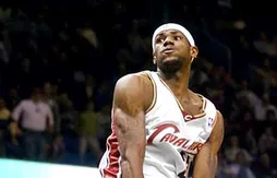 Débat du jour : LeBron James peut-il jouer au poste 4 ?