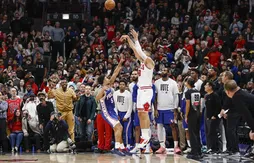 De -24 à la victoire finale : les Bulls braquent les Sixers en beauté !