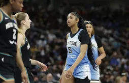 Angel Reese absolument dégoûtée par le renvoi de la coach du Sky