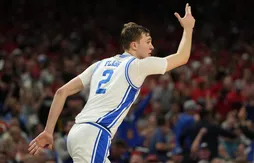 LeBron James adoube déjà Cooper Flagg