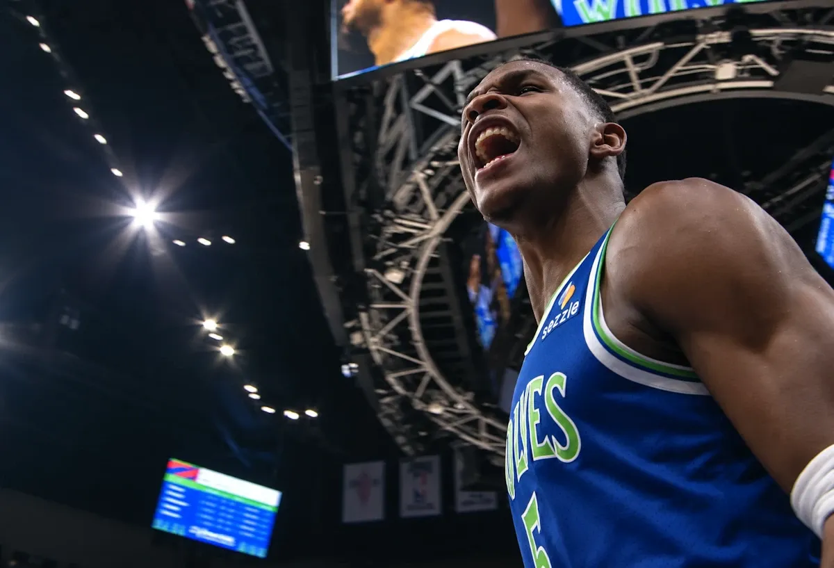 Première réussie pour les Wolves à domicile face aux Raptors