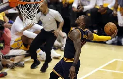 Points en playoffs : LeBron James passe Kobe Bryant