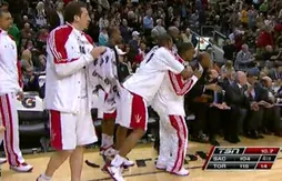 Chris Bosh écoeure les Kings