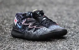 Des images détaillées de la « Kyrie S2 Hybrid », fusion des trois derniers modèles de la gamme