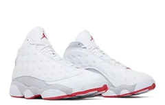 Une Air Jordan 13 éclatante pour l’été