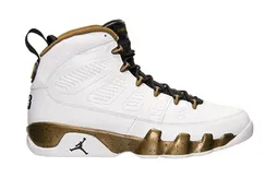 Une Air Jordan 9 en hommage à la statue de Michael Jordan