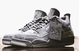 L’artiste Kaws pose sa griffe sur la Air Jordan 4