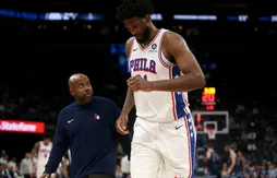 Le genou de Joel Embiid couine encore…