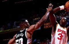 [happy birthday] Quand Hakeem Olajuwon signait son chef-d’œuvre face à David Robinson